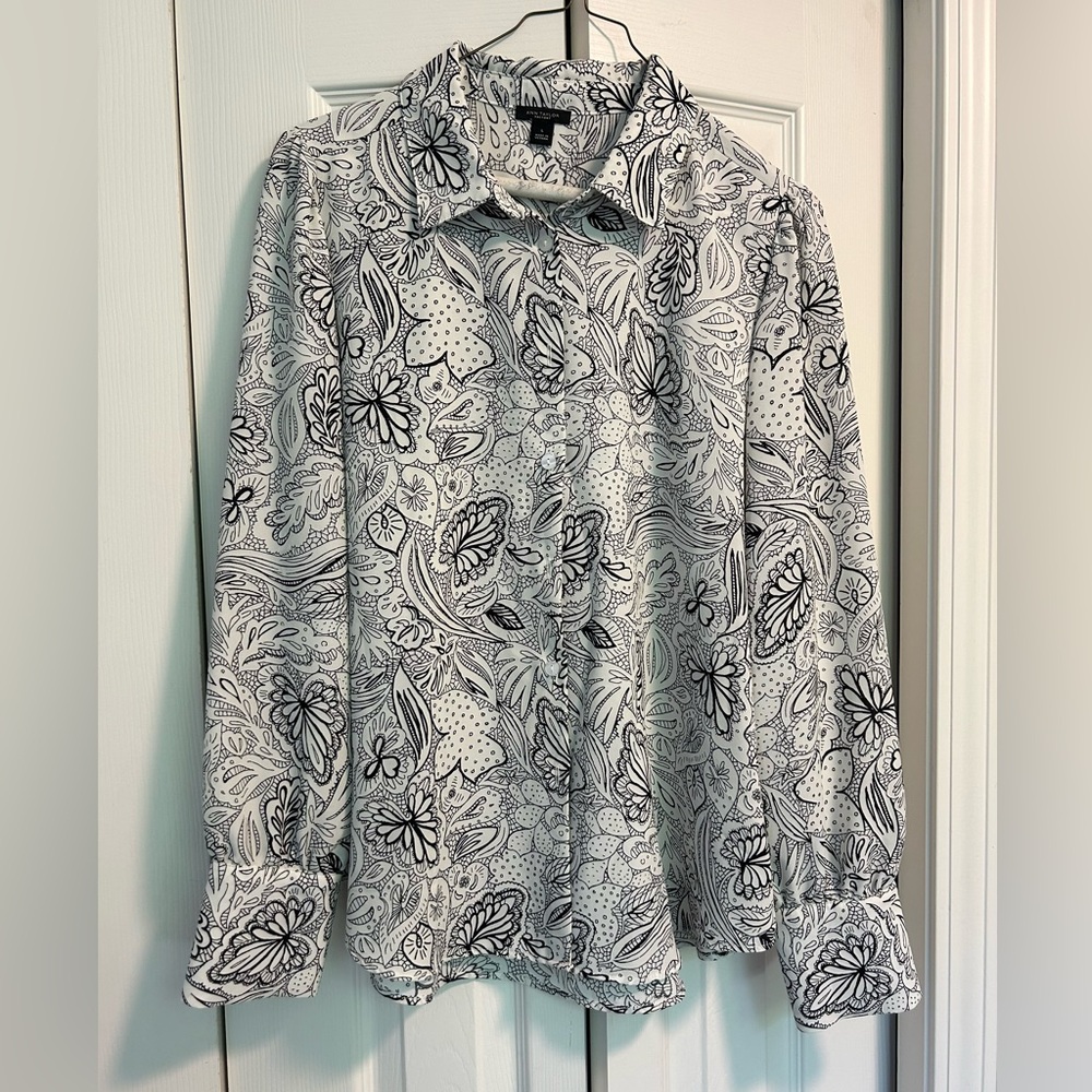 Ann Taylor Monochrome Leaf Print Blouse